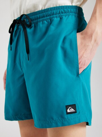 QUIKSILVER - Regular Calções de banho 'Solid 15' em verde