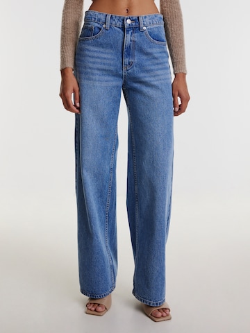 EDITED Loose fit Jeans 'Avery' in Blue: front