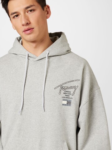 Sweat-shirt Tommy Jeans en gris