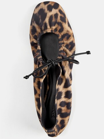 Pull&Bear Ballet Flats with Strap in Brown