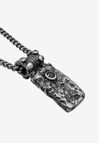Haze&Glory Necklace 'Black Shield' in Silver