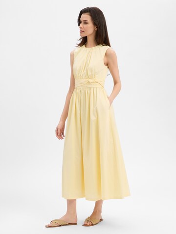 Marie Lund Summer dress in Yellow: front