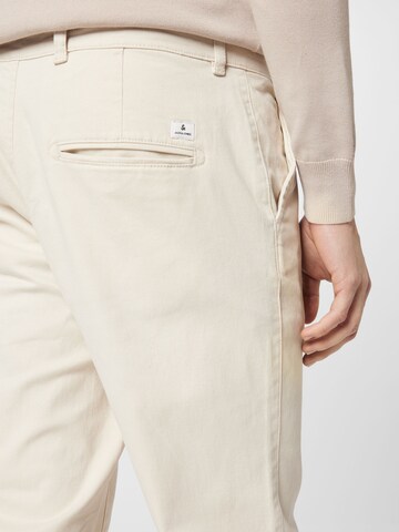 smėlio JACK & JONES Prigludęs „Chino“ stiliaus kelnės 'MARCO DAVE'