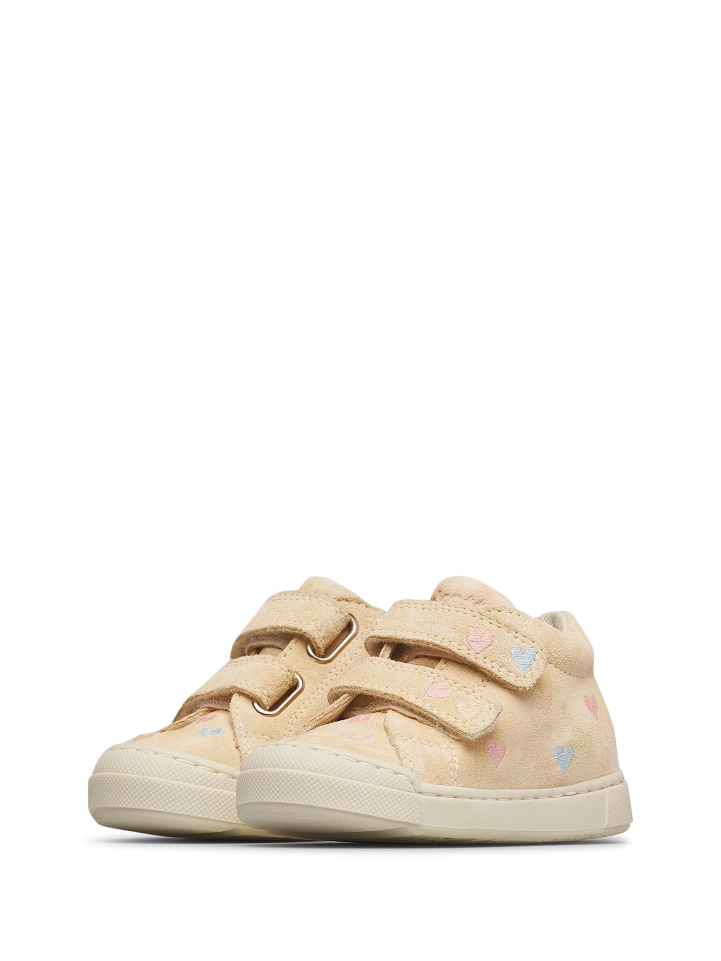 Baskets 'SNOPES EMBR.HEART VL' Falcotto en beige