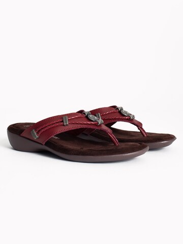 Minnetonka T-bar sandals 'Silverthorne360' in Red