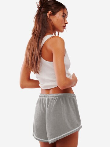 pilka Imily Bela Laisvas Kelnės