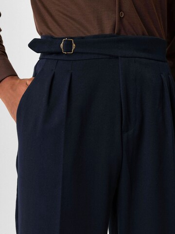 regular Pantaloni con pieghe 'Ludovico' di Antioch in blu