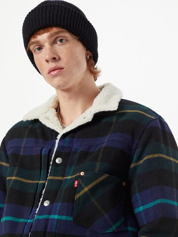 LEVI'S ® Tussenjas 'Type 1 Sherpa Trucker' in Zwart