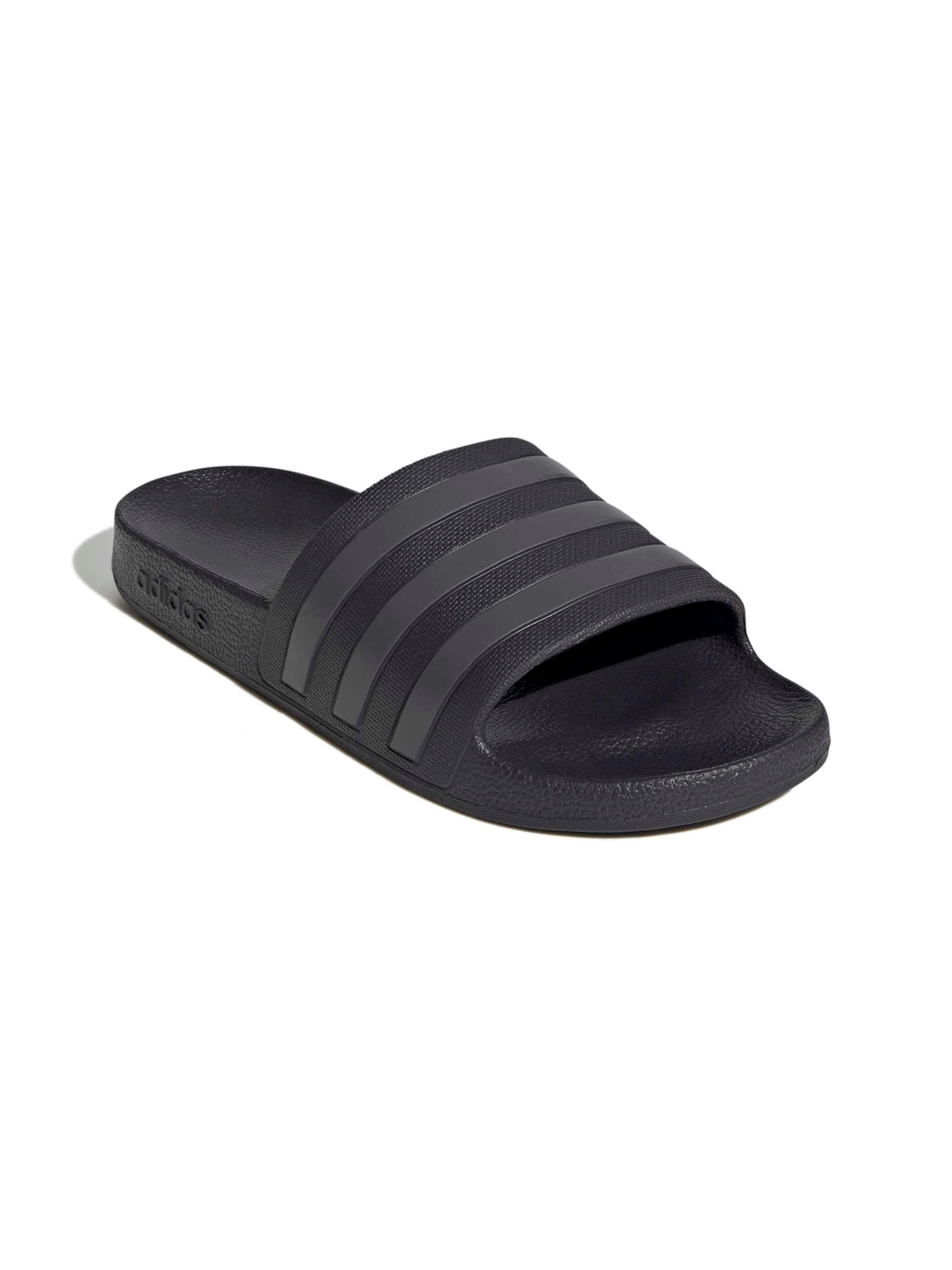 ADIDAS PERFORMANCE Pantolette 'ADILETTE AQUA' in Schwarz: Vorderseite