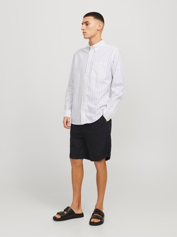 JACK & JONES Loosefit Shorts in Schwarz