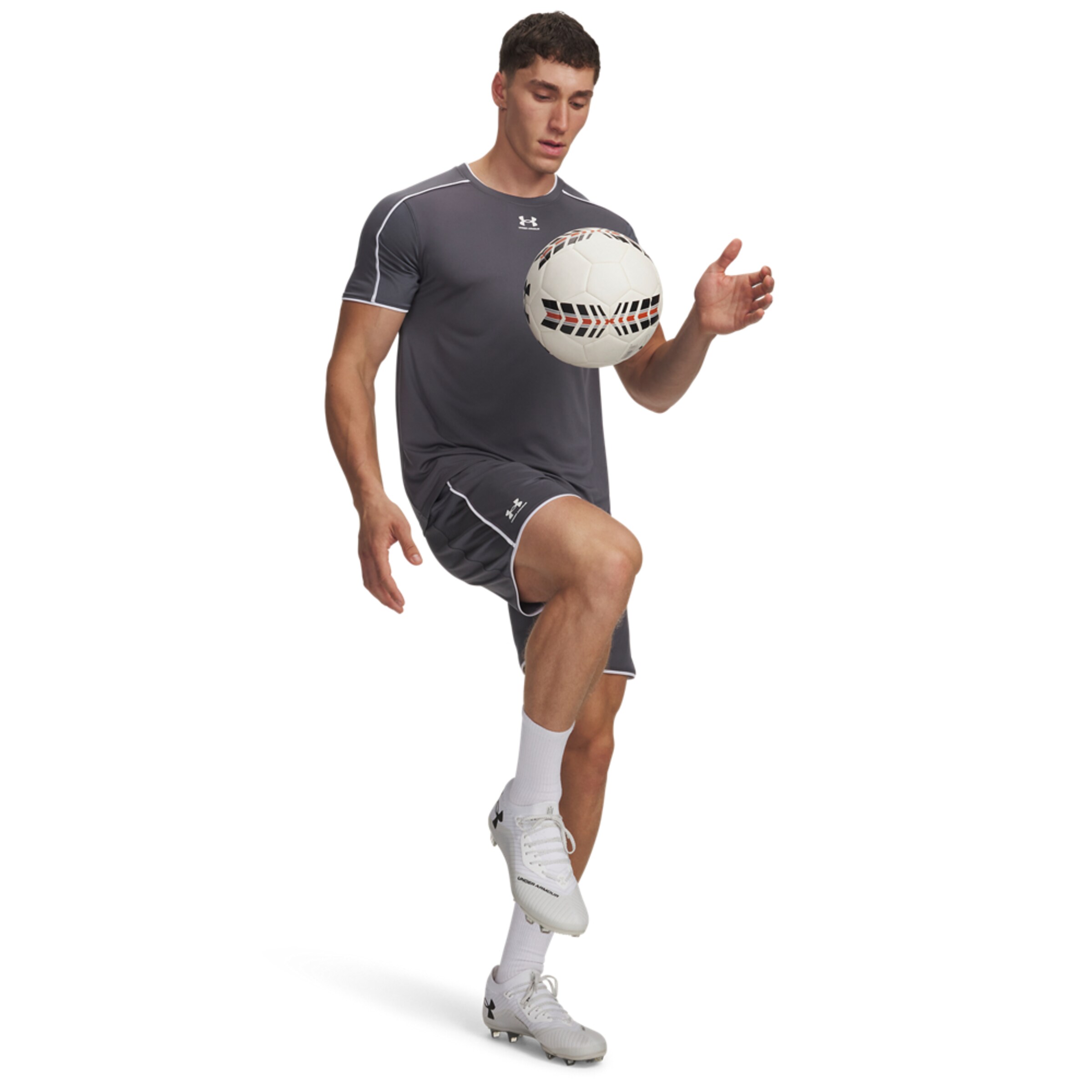 UNDER ARMOUR Regular Pants in Grey