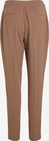 VILA Regular Pleated Pants 'STRIKER' in Brown