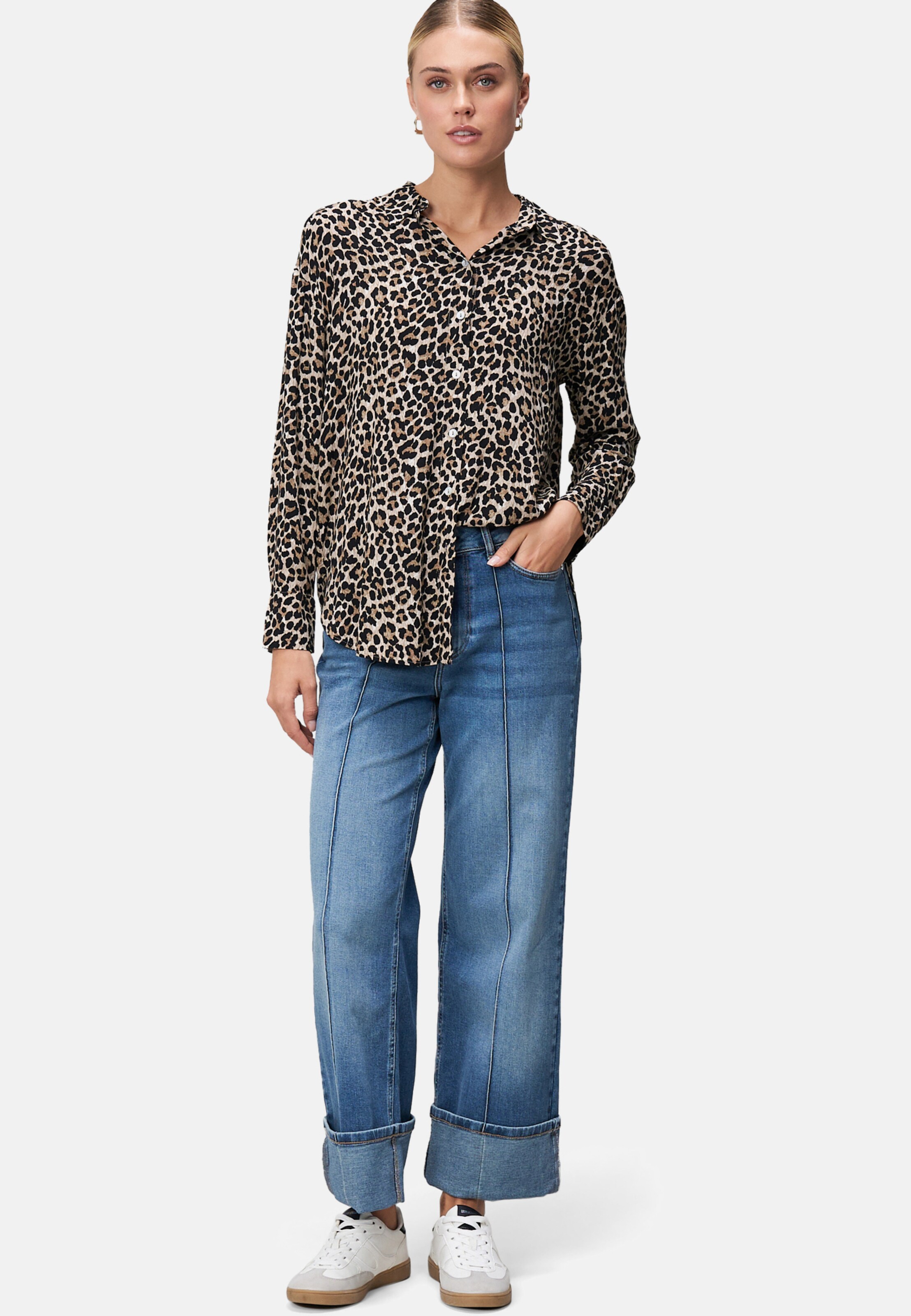 zero Blouse in Brown