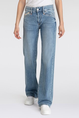 Herrlicher Boot cut Jeans in Blue: front