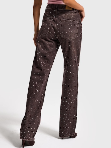 IT'S BASIC Loose fit Jeans 'RHINESTONE LOOSE MID RISE JEANS' in Brown