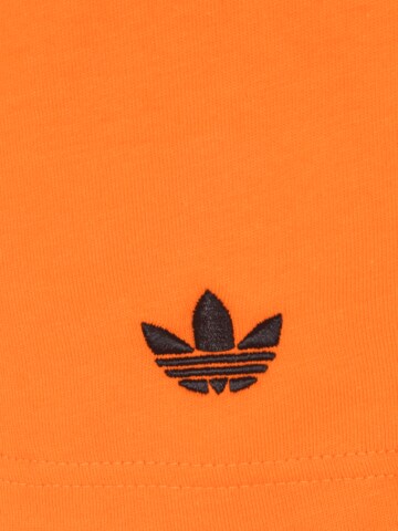 oranžinė ADIDAS ORIGINALS Marškinėliai 'Adicolor Neuclassics'