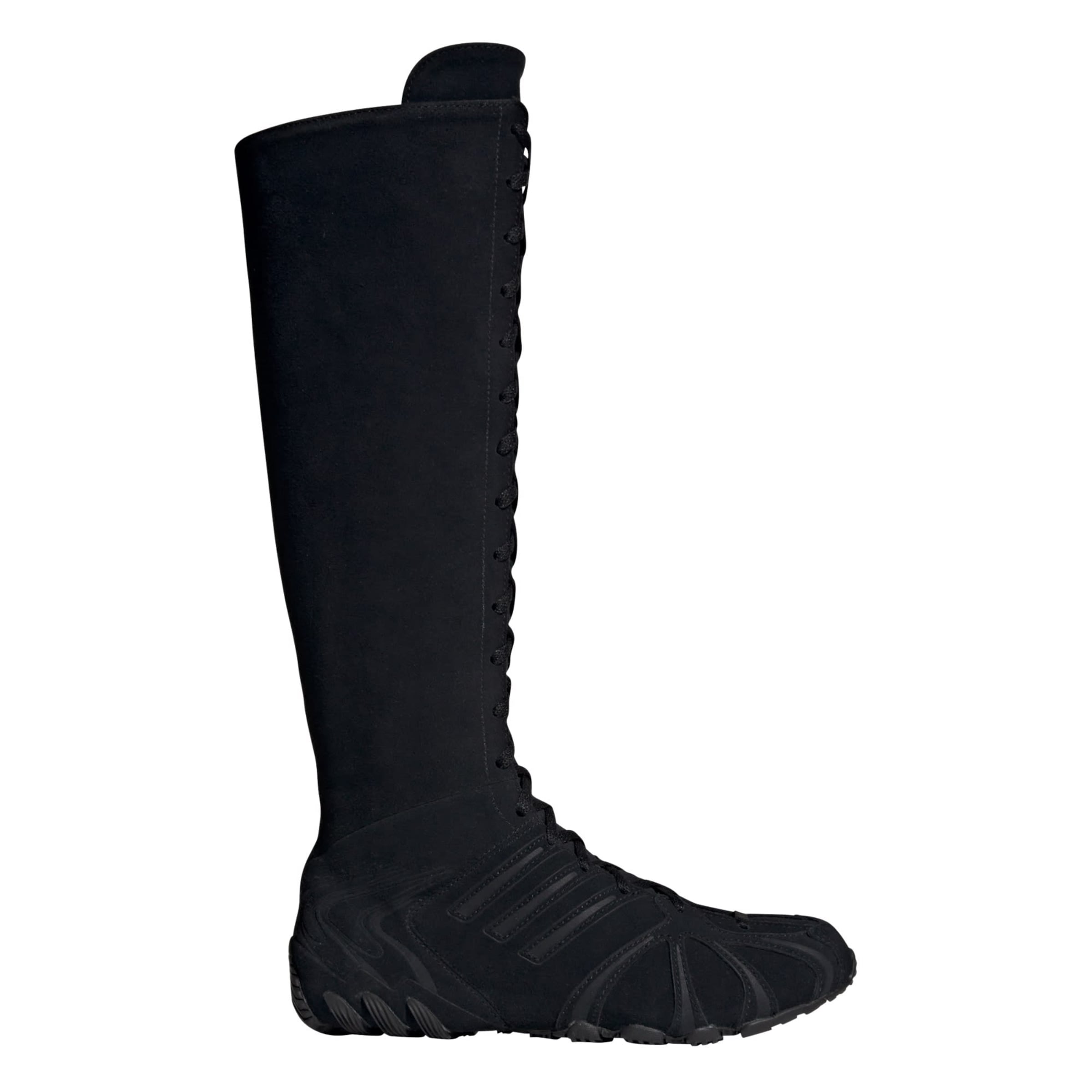 ADIDAS ORIGINALS - Botas con cordones 'Ghost Sprint' en negro: frente