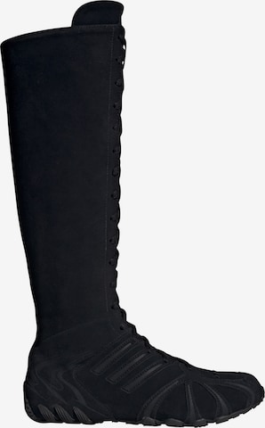 ADIDAS ORIGINALS - Botas con cordones 'Ghost Sprint' en negro: frente