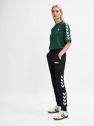 Effilé Pantalon de sport 'LEGACY EVY' Hummel en noir