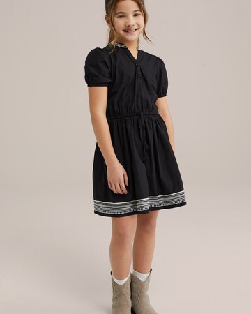 WE Fashion Dress in Black: front