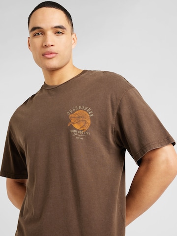 JACK & JONES Koszulka 'VENOM' w kolorze brązowy