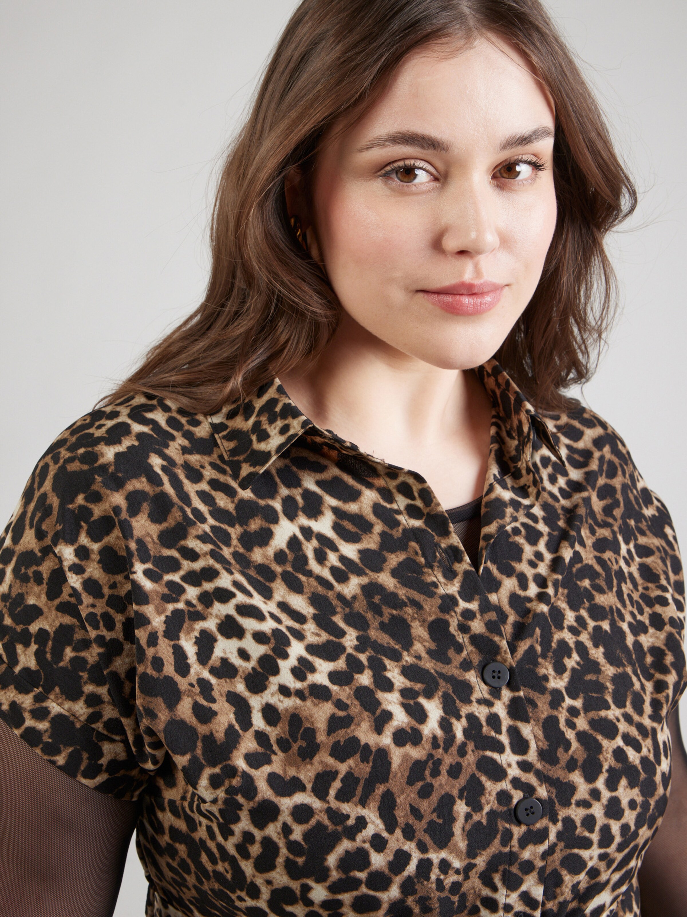 ONLY Carmakoma Damen Kurzarm Bluse: Beige-2 In Größe 46 – Übergröße & Curvy Design Für Plus Size