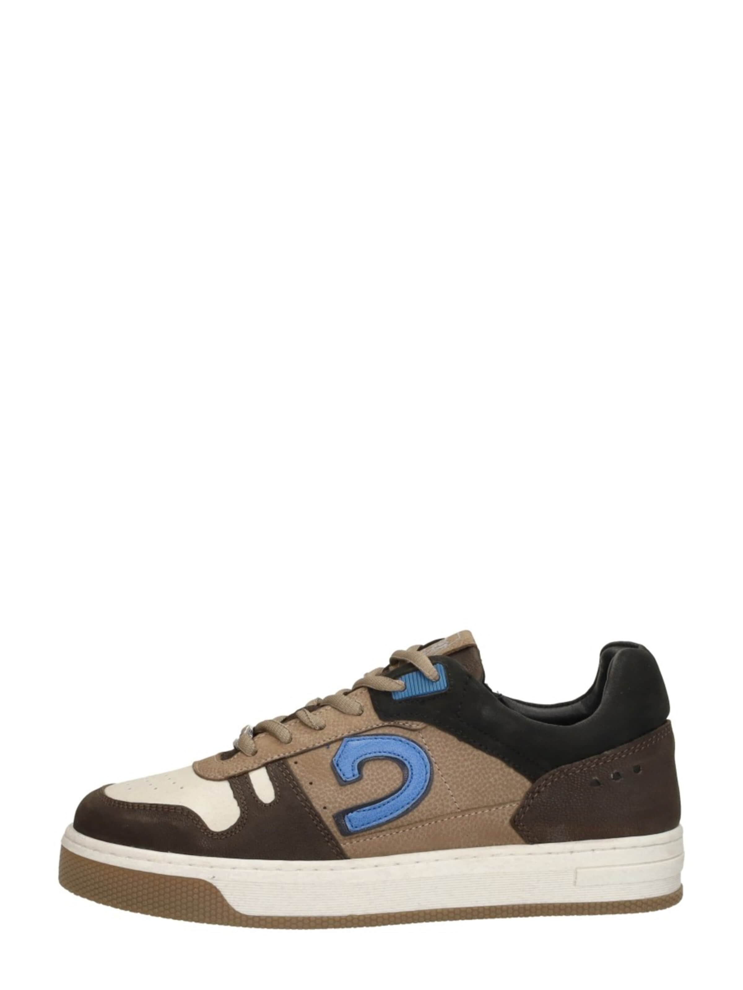 Cruyff Sneakers 'Trophy' in Bruin: voorkant