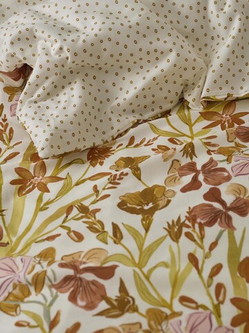 COVERS & CO Duvet Cover in Beige