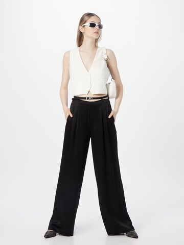 Wide leg Pantaloni cutați de la Miss Sixty pe negru