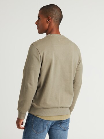 CHASIN' Sweatshirt 'Toby' in Green