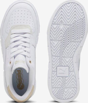 Baskets basses PUMA en blanc