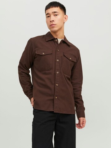 JACK & JONES Regular Fit Skjorte i brun: forside