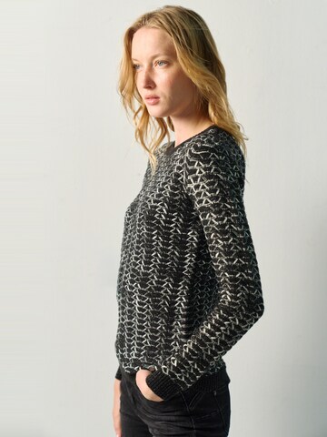 Pull-over KOROSHI en noir