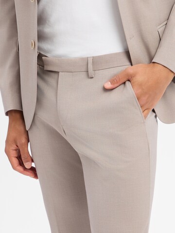 Thomas Goodwin Regular Anzug in Beige