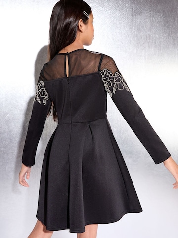 Lipsy Kleid in Schwarz