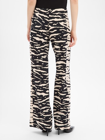 Regular Pantalon Marc Cain en noir