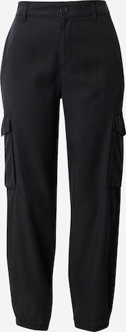 Soccx - Tapered Pantalón cargo en negro: frente