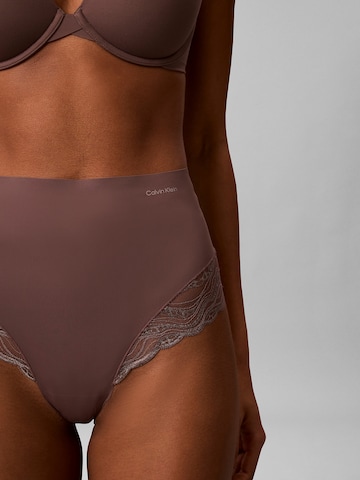 Slip scultant 'Sensual Stretch Lace' Calvin Klein en marron