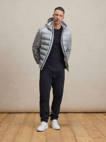 DAN FOX APPAREL Winterjas 'Carlos' in Grijs