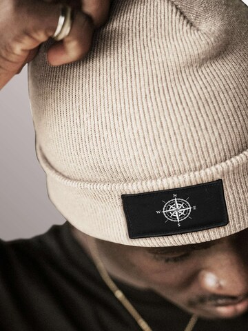 Neverless Beanie 'Kompass' in Beige: front