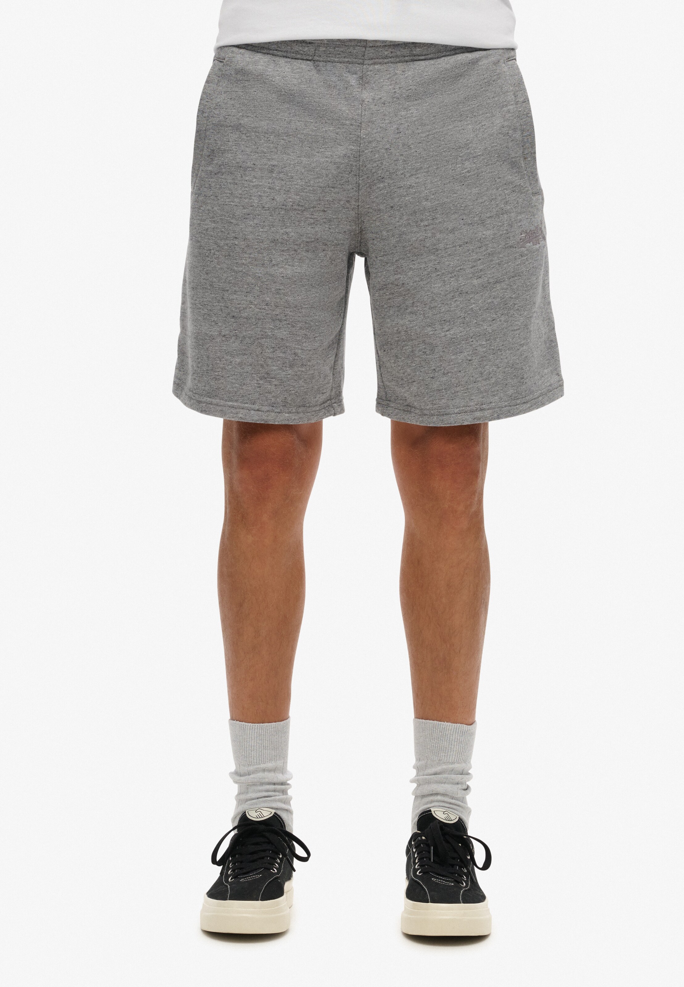 Superdry Regular Shorts in Grün: Vorderseite