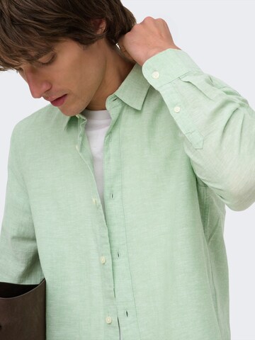 Slim fit Camicia 'ONSCaiden' di Only & Sons in verde