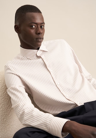 SEIDENSTICKER Slim fit Button Up Shirt ' Schwarze Rose ' in Beige