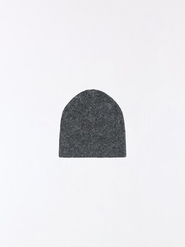 Bershka Beanie in Grey