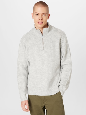 River Island Sweater in Grey: front