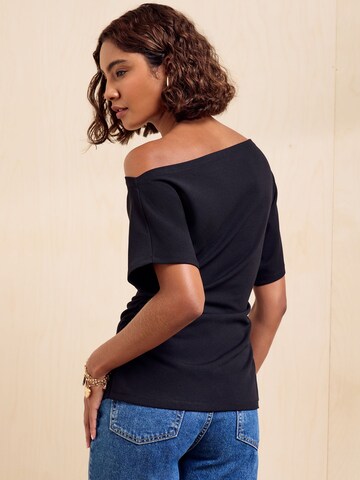 Friends Like These Shirt in Black