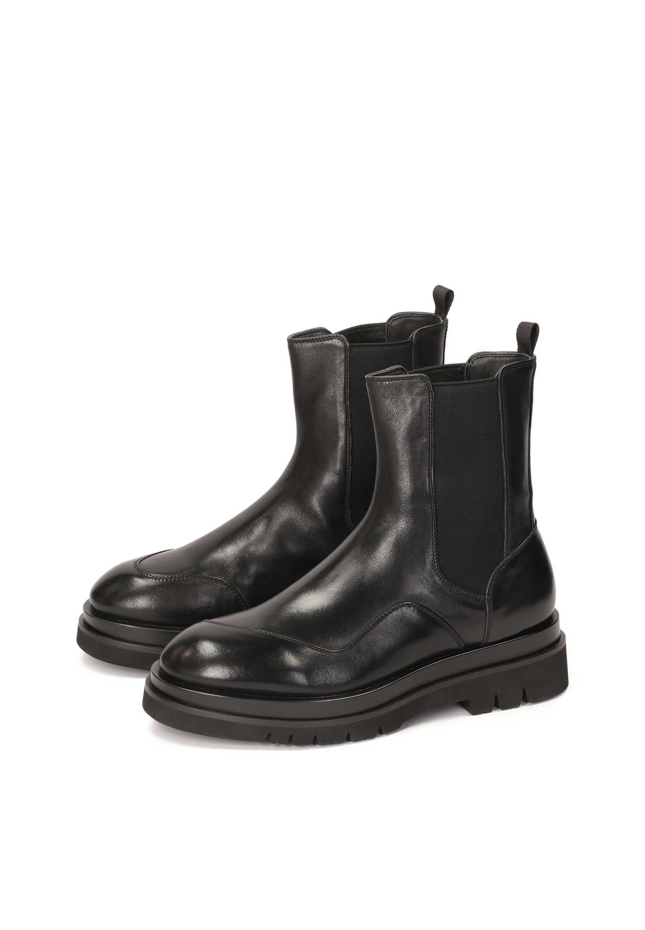 Boots chelsea di Kazar Studio in nero