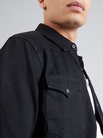 Coupe regular Chemise LEVI'S ® en noir