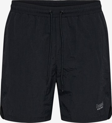 Hummel Regular Workout Pants in Black: front