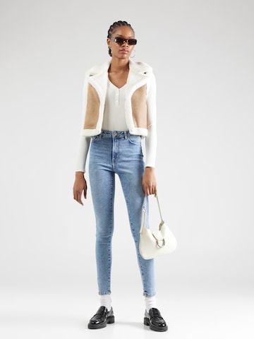 Skinny Jean 'DANA' PIECES en bleu